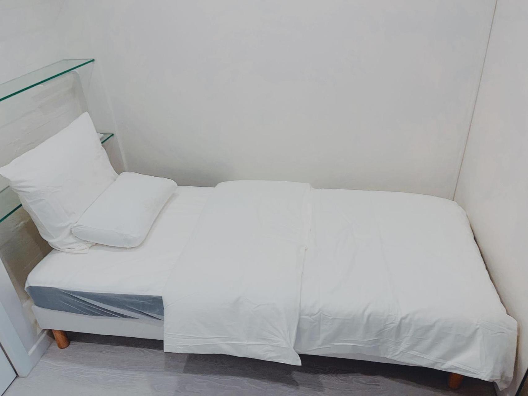 Belle Chambre Champs-Elysee Paris Room photo